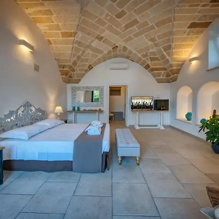 Casale Vecchio Lecce 4*